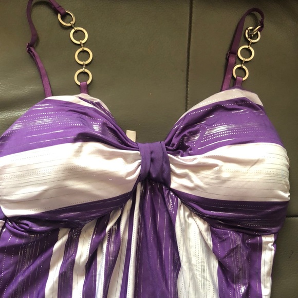 Top - Picture 2 of 4